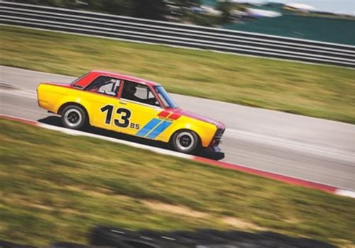 Understanding the Rules and Regulations of Vintage Car Racing