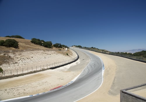 Exploring Iconic Vintage Car Racing Tracks Around the World